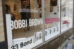 Bobbi Brown第五本畅销书纽约上市